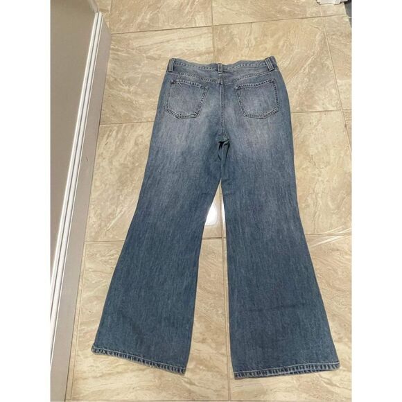 New Urban Outfitters BDG Ripped Flare Jeans Size 32 - Picture 4 of 6